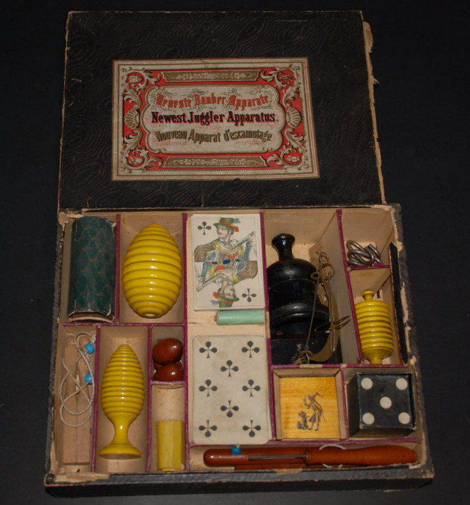 uralter Biedermeier Zauberkasten * "Neuste Bauber-Apparate" * um 1850/1860