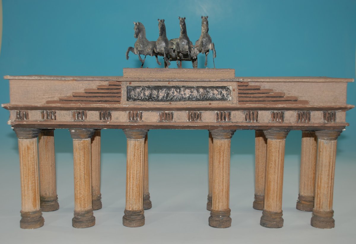 Brandenburger Tor * Aufstell Figuren Modell aus Holz, Pappe & Zinn