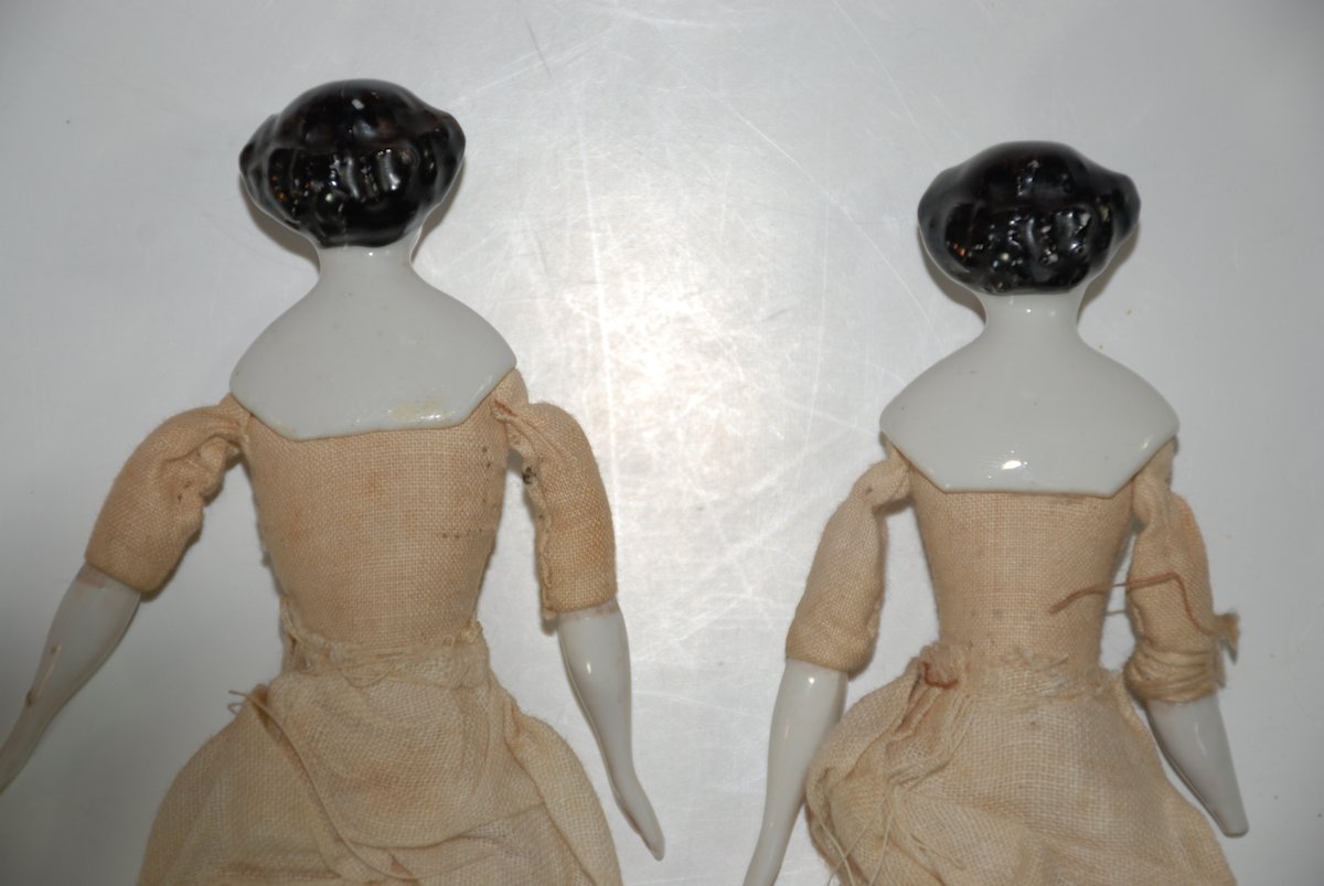 2 antique bisquite porcelain dollhouse dolls * c. 1860/1860