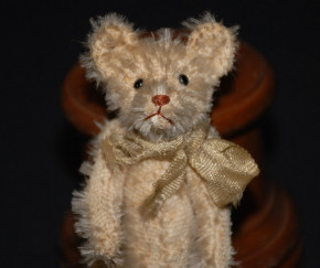 uralter weißer Miniatur Steiff Teddybär mit Knopfaugen * Höhe 9 cm * um 1910