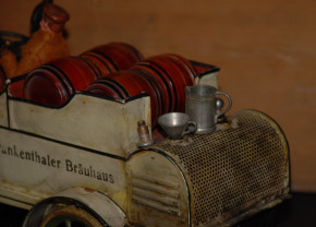 uraltes Dampf Auto * Frankenthaler Bräuhaus * Blech lackiert um 1905